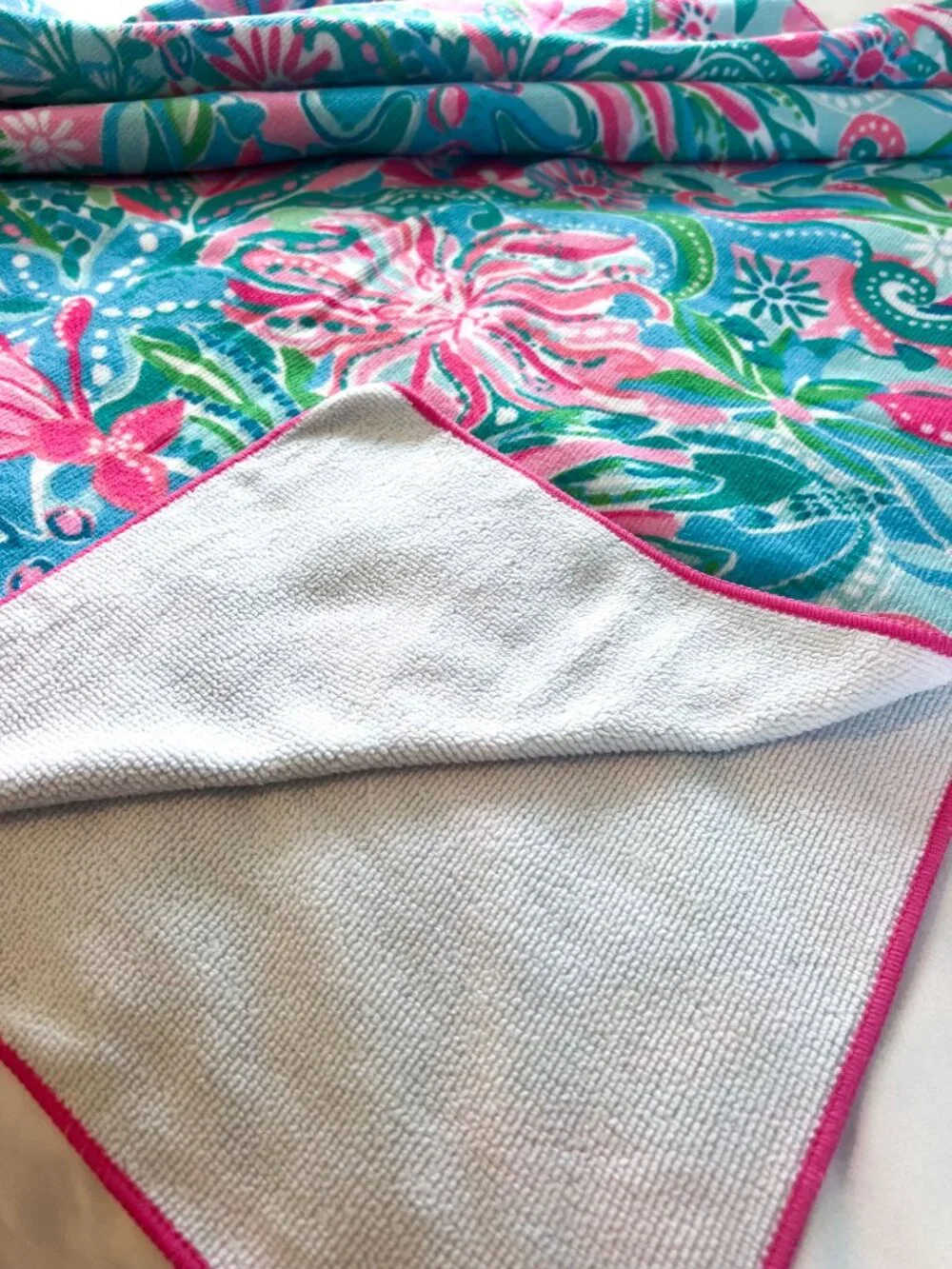 Lilly Pulitzer Lounge Towel Oversized Floral Pink Blue Beach Blanket Picnic